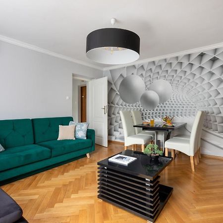 Rent Like Home - Hoza 38 วอร์ซอ ภายนอก รูปภาพ